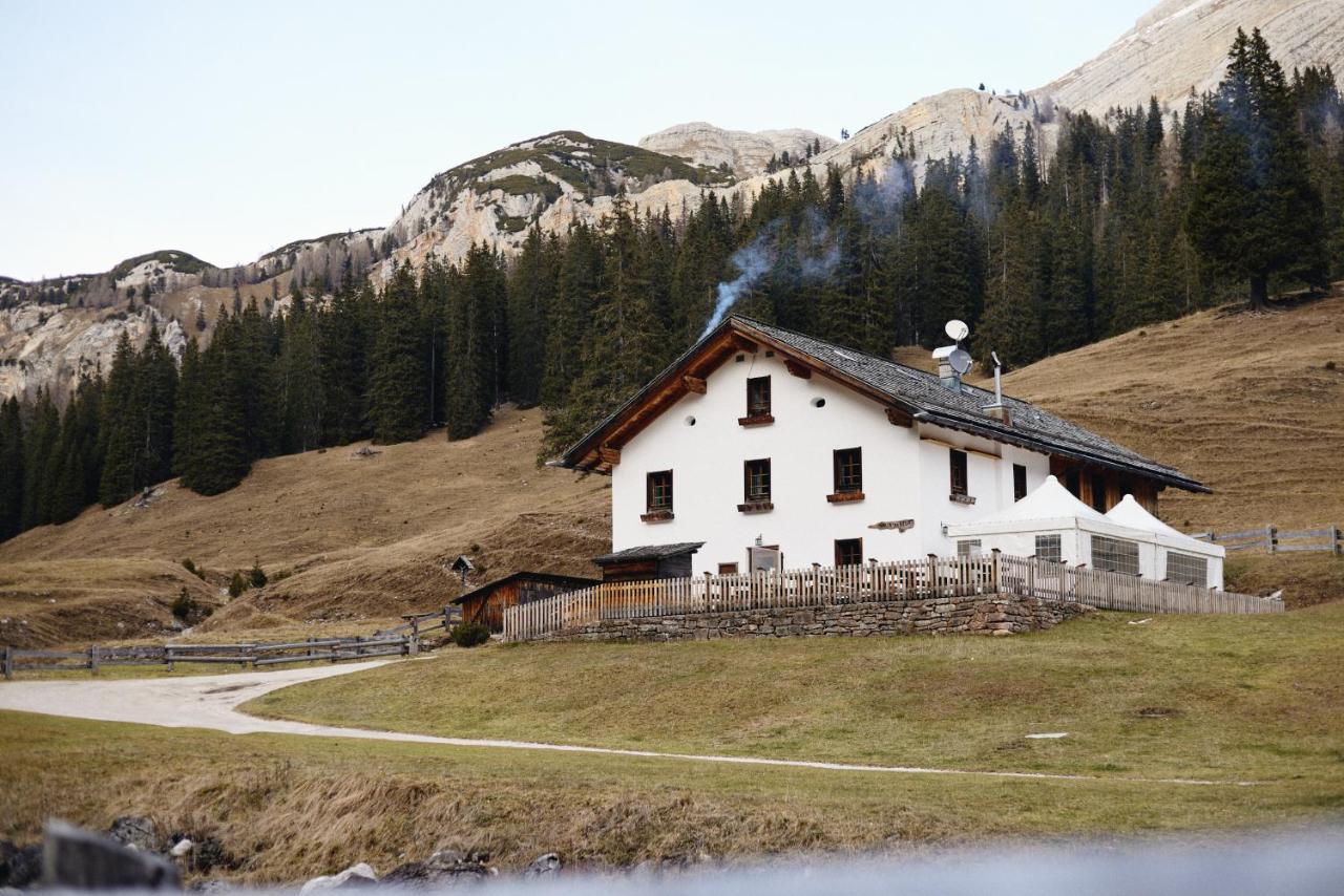 Rifugio Malga Ra Stua Villa Cortina d'Ampezzo Bagian luar foto